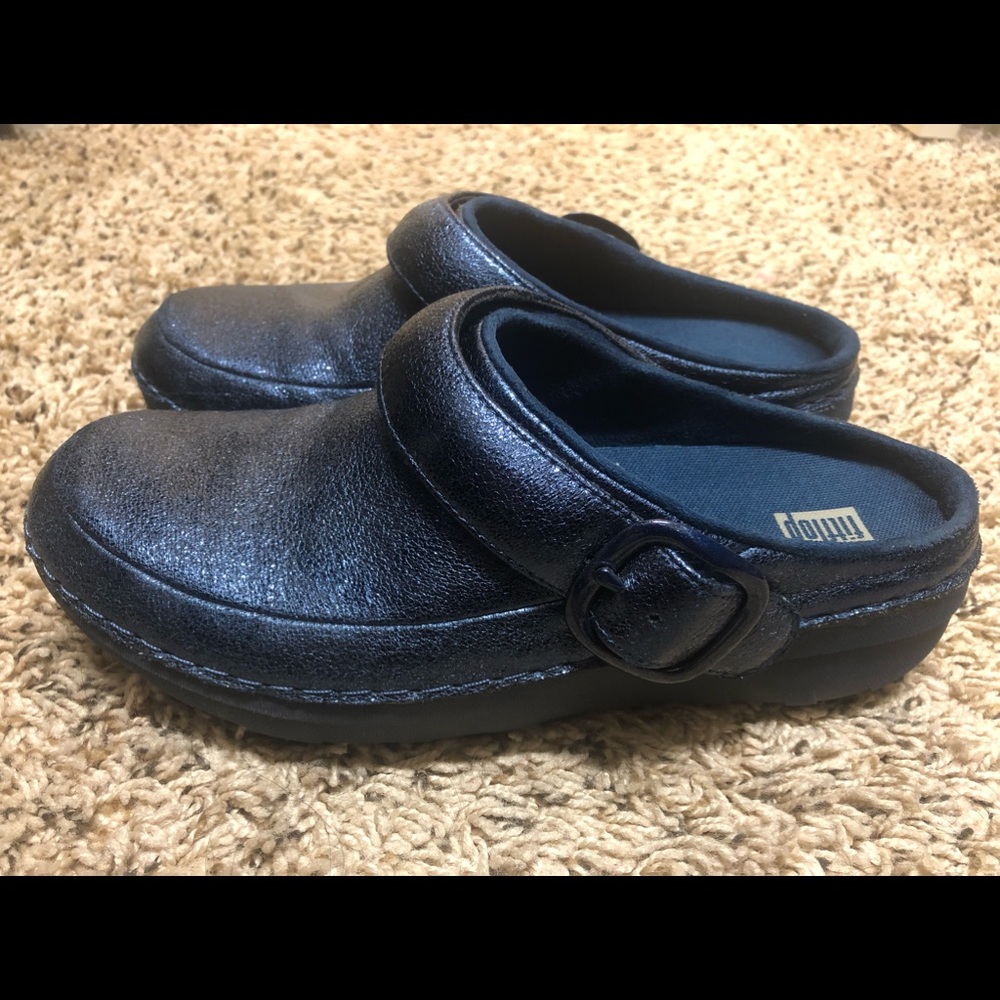 Size 7 FitFlop Women’s Clog shoes, blue. Only worn once-very good condition